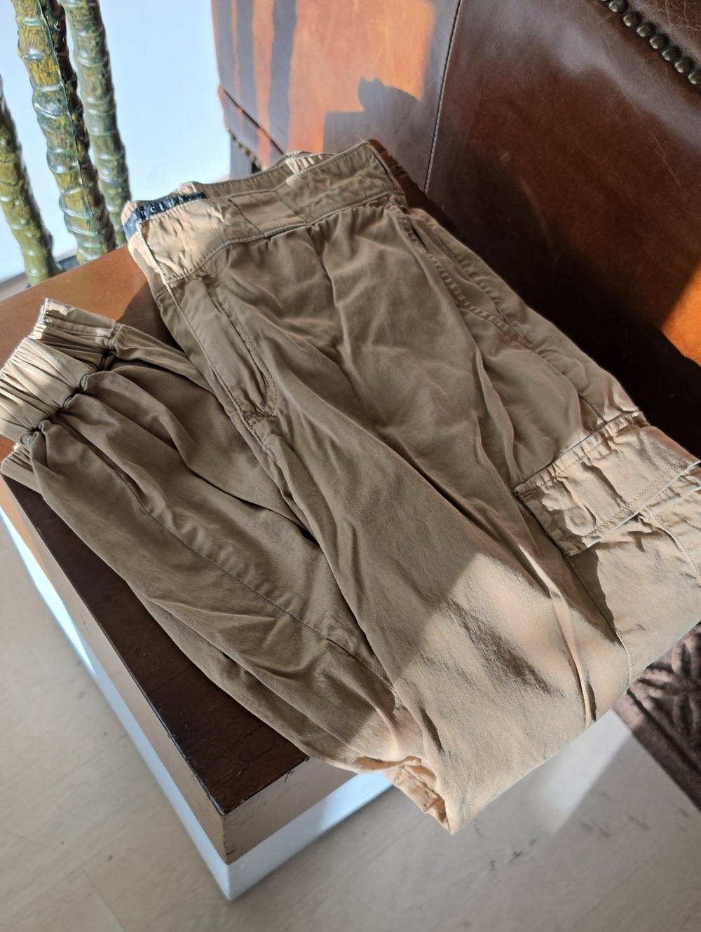 Sanctuary Women's Cargo Jogger Pants in Brown Like New